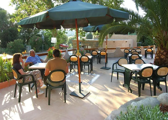 Les Dauphins In Tiuccia With Balcony Appartement *